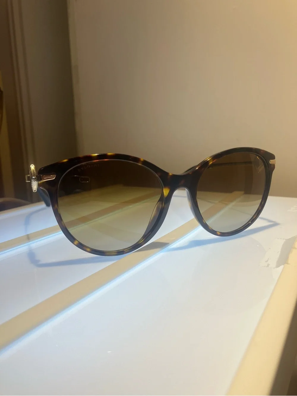 Bvlgari Tortoiseshell cat eye Sunglasses with Dark Havana Gradient Lenses GUC